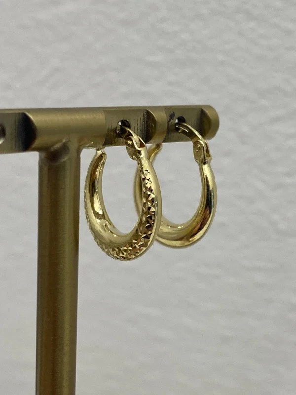 vintage-inspired earrings for women -Tyre Thread Hoop Earrings 10mm - 9ct Gold