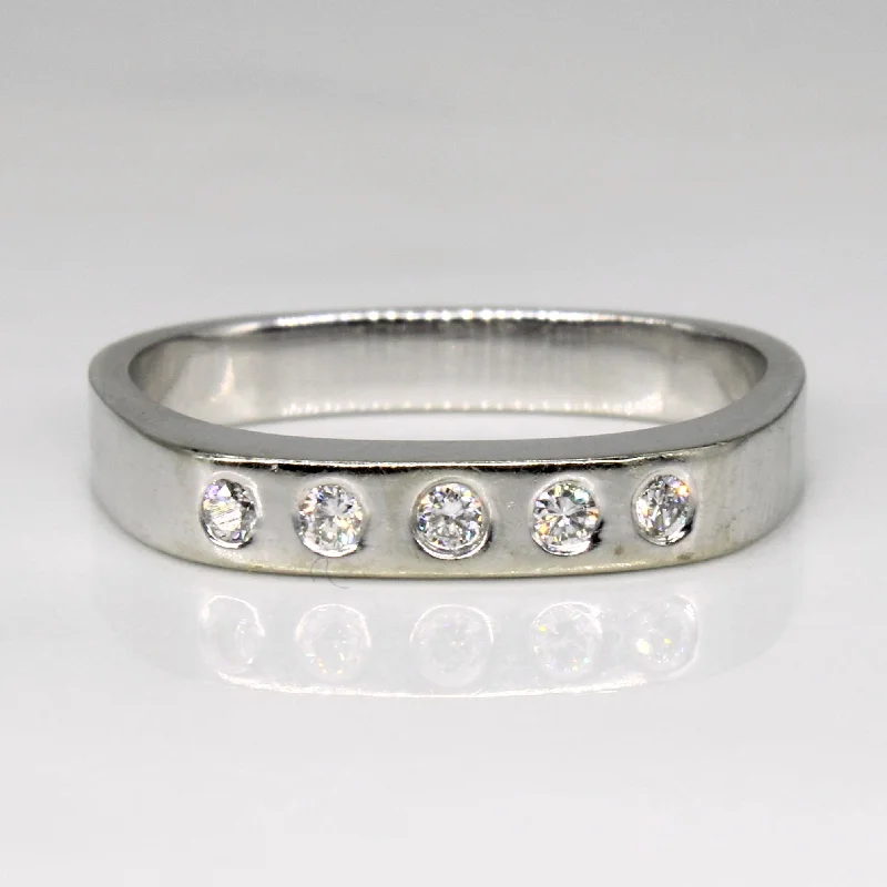 Flush Set Diamond Ring | 0.10ctw | SZ 7 |